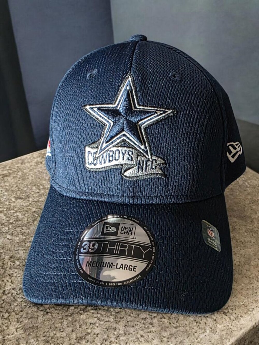 NWT NEW ERA (M/L) Dallas Cowboy Sideline 39THIRTY Coach's Flex Hat